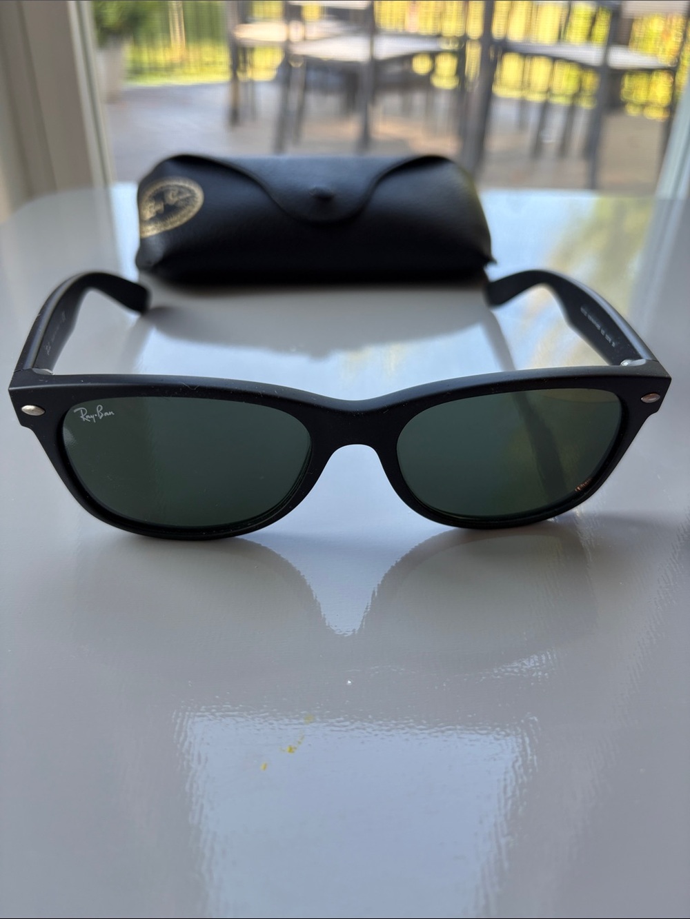 Ray-Ban Wayfarer - Brand New